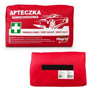 Czerwona apteczka samochodowa MAGROS na białym tle